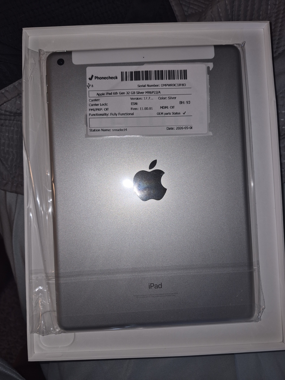 Apple iPad 6th Gen Wifi/cellular - Picture 4 of 4